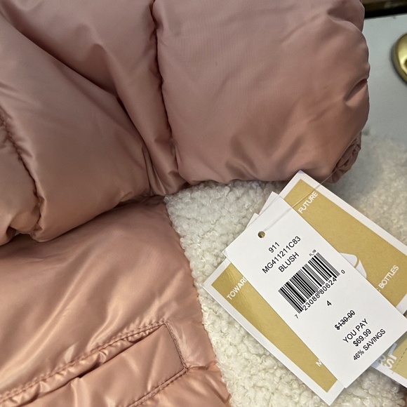 Michael Kors Toddler Girls’ Faux Fur Quilted Hooded Winter Jacket in Blush Sz- 4 - Picture 4 of 8
